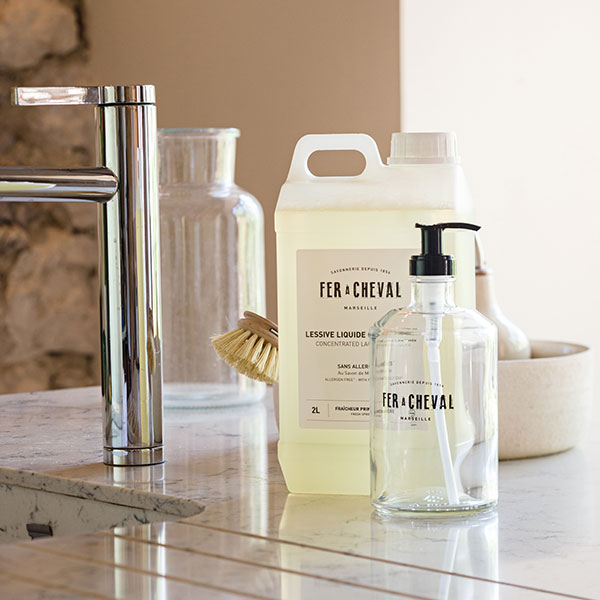 Fer A Cheval Glass Bottle With Pump